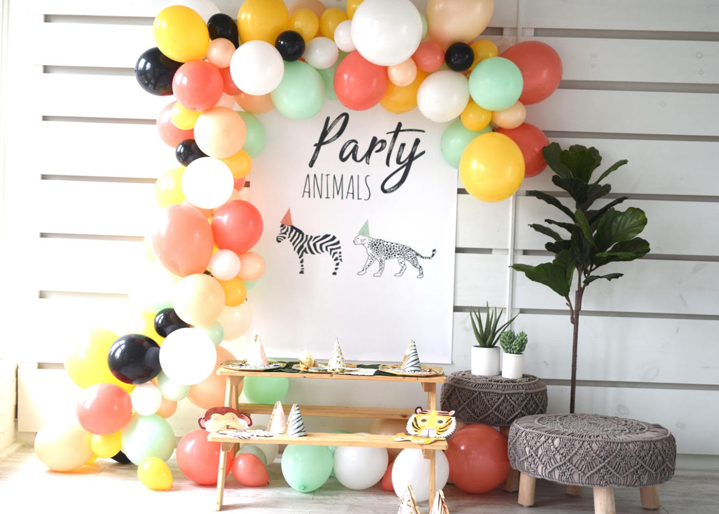 party animals balloon installation